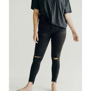 Carly Jean Los Angelos Vic Jeans